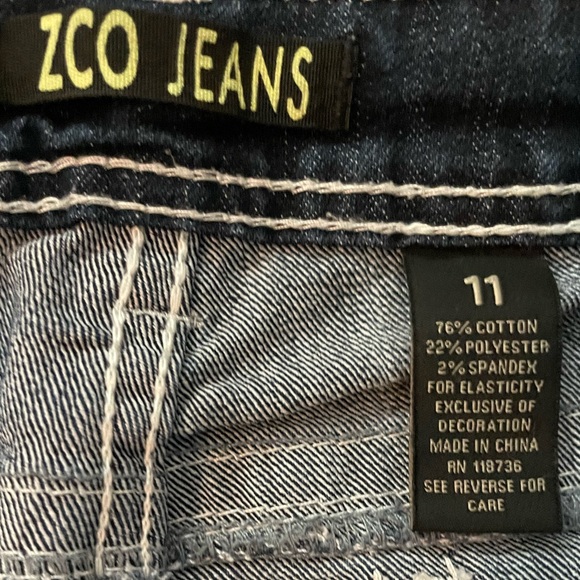 ZCo Women's Distressed Dark Blue Cropped Jeans with embellished back pockets - Picture 3 of 11